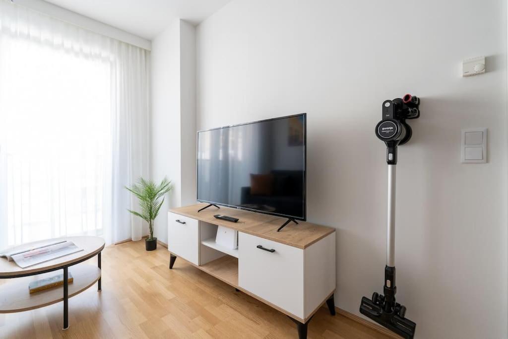 וינה Urban 1Br Retreat, Easy City Link By Hm מראה חיצוני תמונה